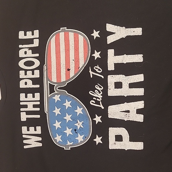 LILYMAES Black "We The People" Graphic Tee - Size L - Picture 2 of 3